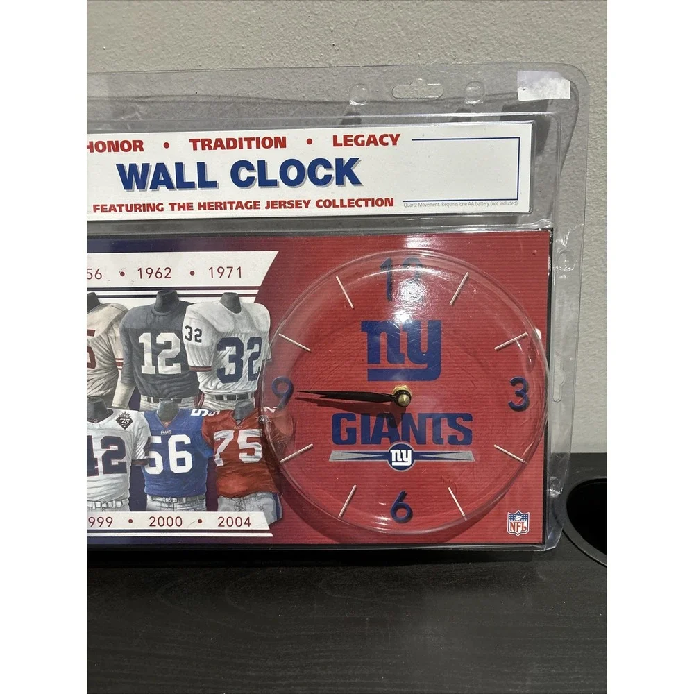 Vintage New York Giants Wall Clock Heritage Jersey Collection NFL NEW